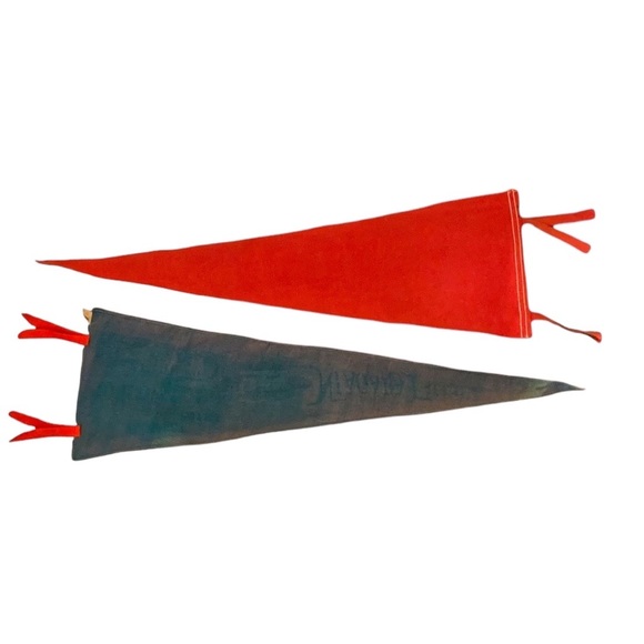 Vintage Felt Souvenir Pendants from Niagara Falls and Hoover Dam - Picture 3 of 8